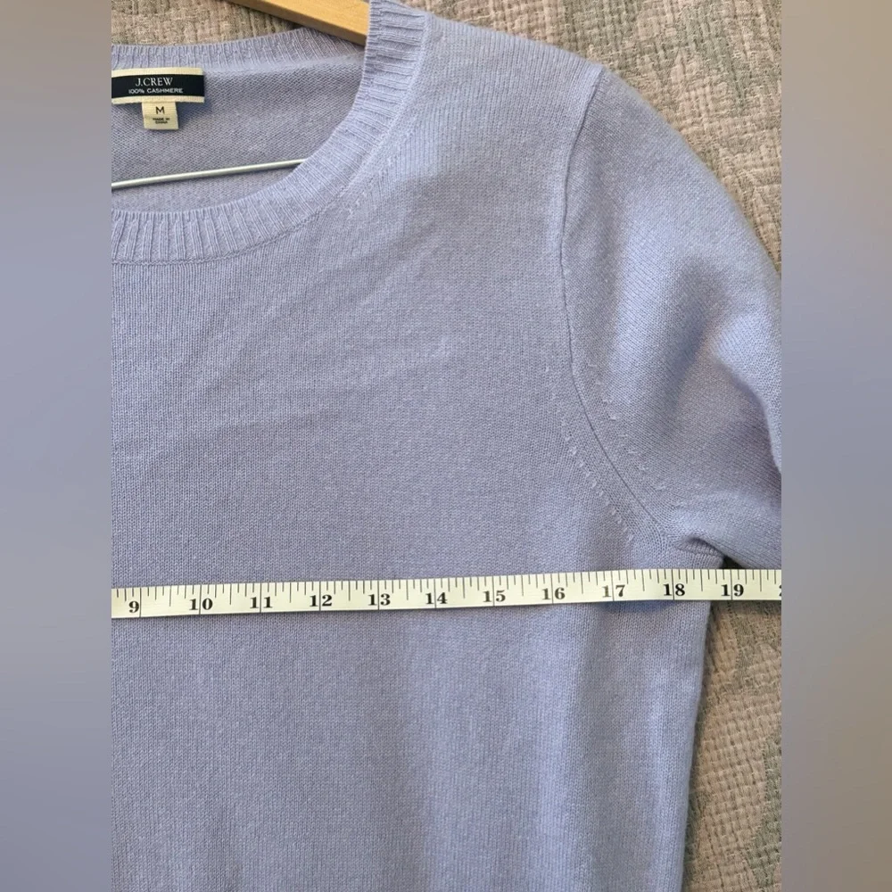 J. Crew Cashmere shrunken crewneck sweater 100% cashmere - Picture 3 of 4